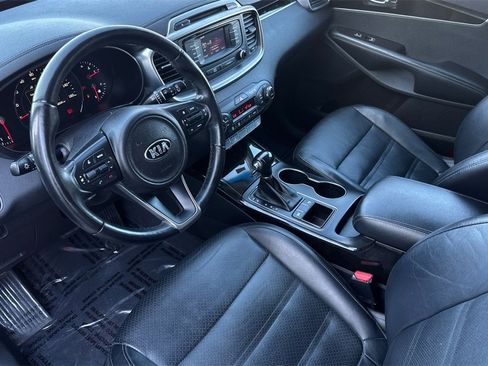 Used 2016 Kia Sorento EX w/ EX Premium Package image 10