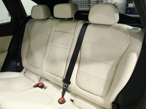 Certified 2025 Mercedes-Benz GLC 300 4MATIC image 31