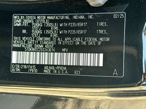 Used 2025 Toyota Sienna LE image 31