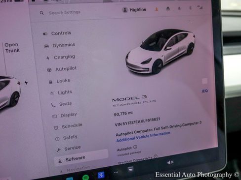 Used 2020 Tesla Model 3 Standard Range Plus image 26