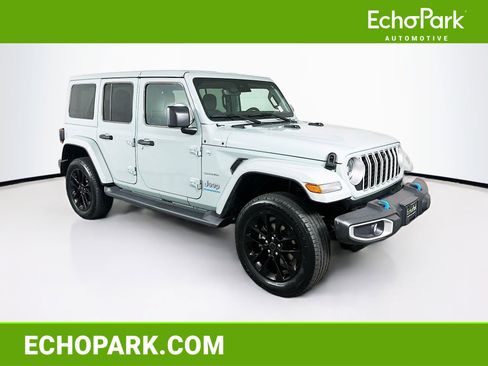 Used 2024 Jeep Wrangler Unlimited Sahara w/ Technology Group AWD/4WD image 1