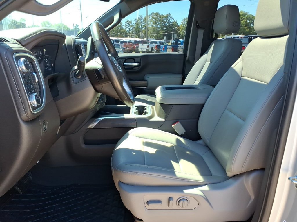 Used 2022 GMC Sierra 1500 SLT w/ SLT Convenience Package AWD/4WD image 17