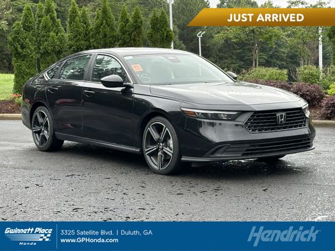 Used 2025 Honda Accord Sport image 1