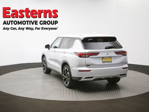 Used 2024 Mitsubishi Outlander SE image 66