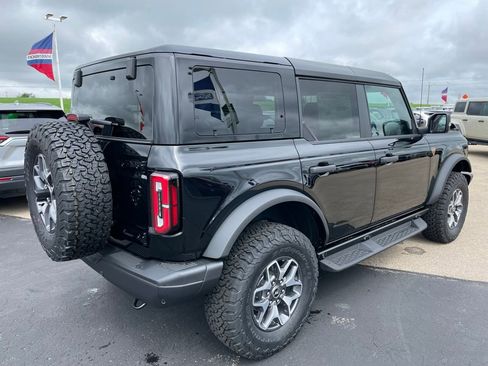 New 2025 Ford Bronco Badlands image 4