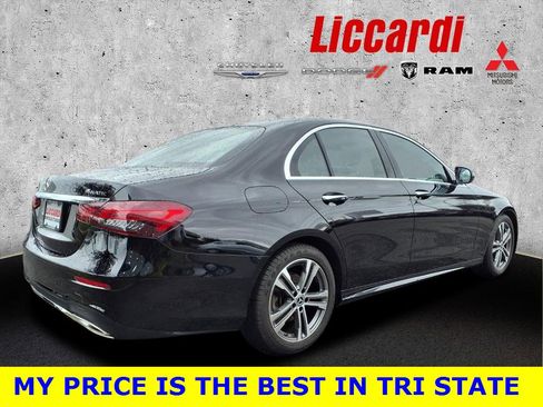 Used 2022 Mercedes-Benz E 350 4MATIC Sedan image 2