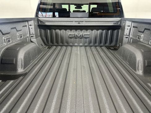 Used 2026 GMC Sierra 1500 SLT AWD/4WD image 25
