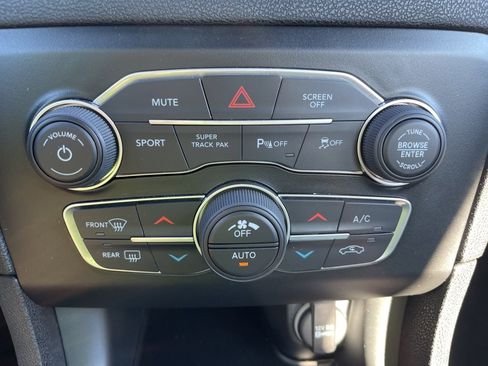 Used 2023 Dodge Charger SXT w/ Blacktop Package image 29