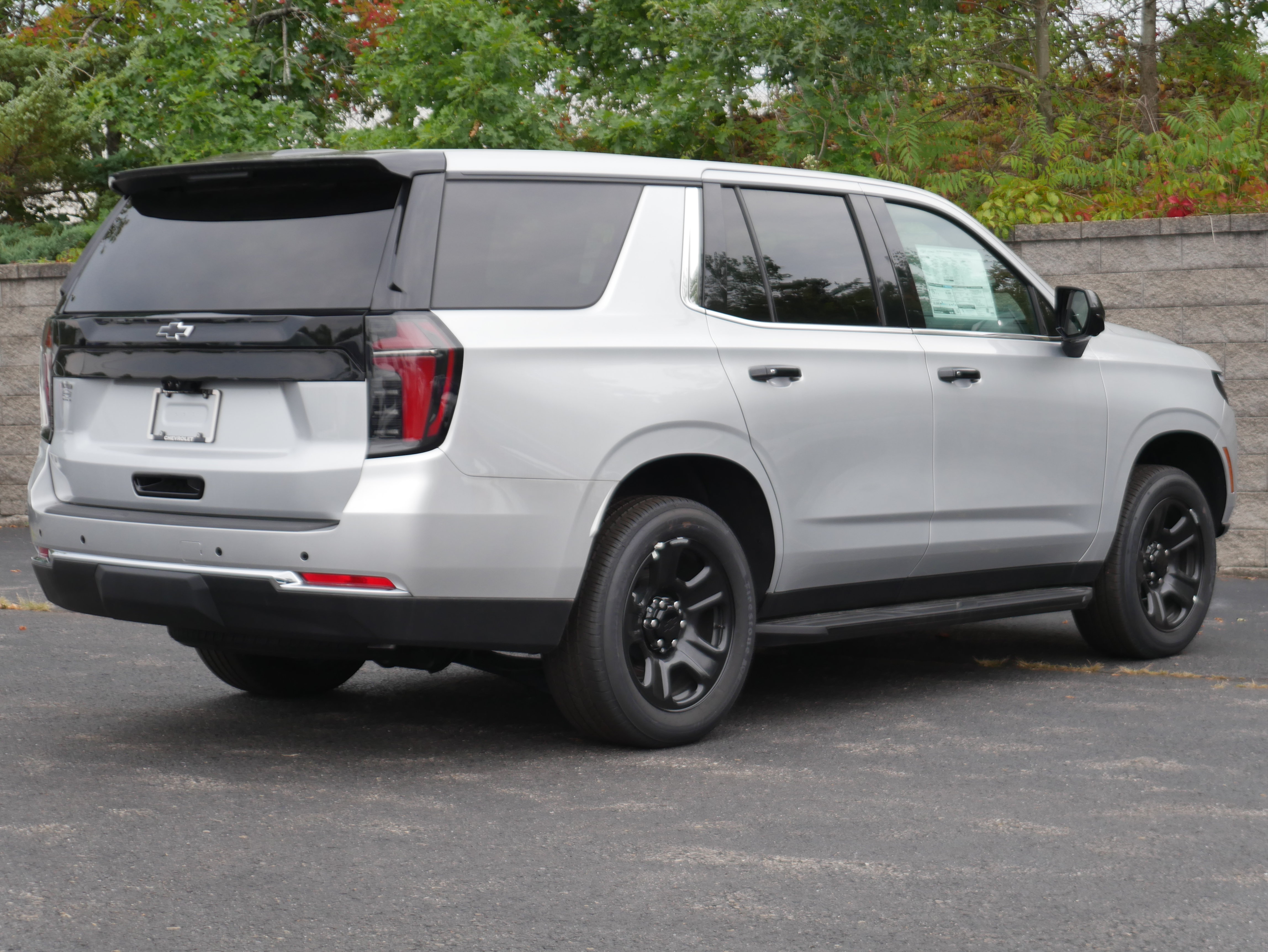 New 2025 Chevrolet Tahoe 4WD w/ 1FL Safety Package image 9