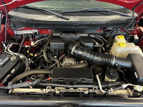 Used 2014 Ford F150 Raptor w/ Equipment Group 801A Luxury image 37