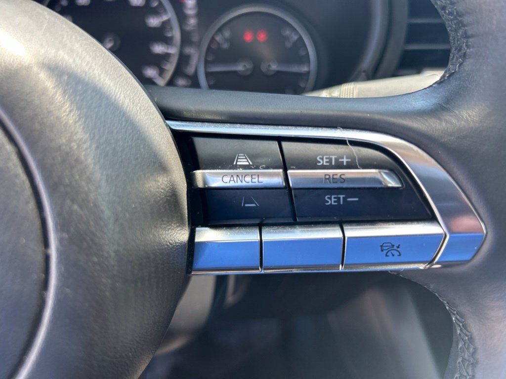 Used 2021 MAZDA MAZDA3 s FWD image 42