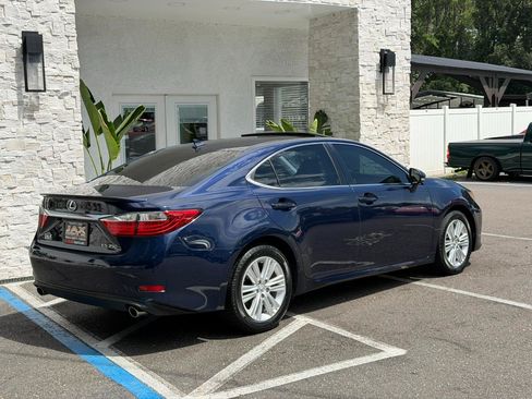 Used 2014 Lexus ES 350 w/ Premium Package FWD image 17