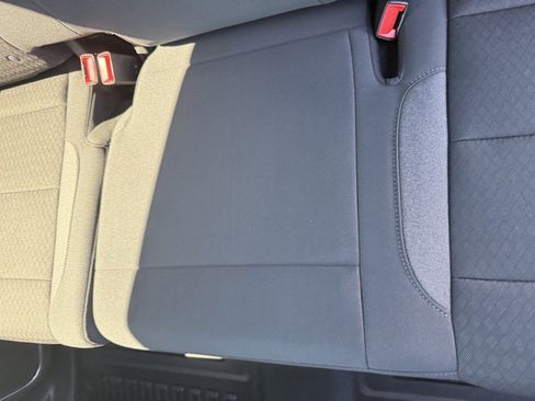 Used 2025 Chevrolet Silverado 2500 LT w/ Convenience Package image 38