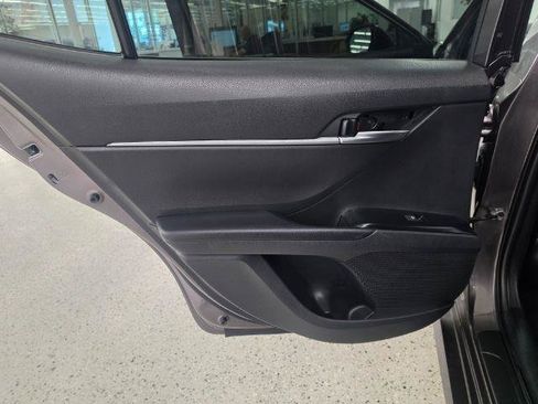 Used 2020 Toyota Camry LE FWD image 33