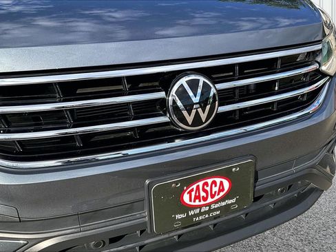 Used 2023 Volkswagen Tiguan SE w/ Panoramic Sunroof Package AWD/4WD image 33