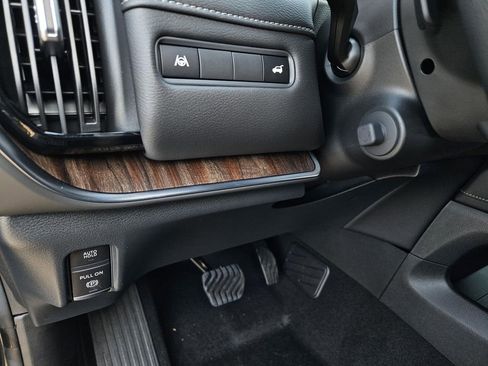 New 2026 Nissan Armada SL image 17