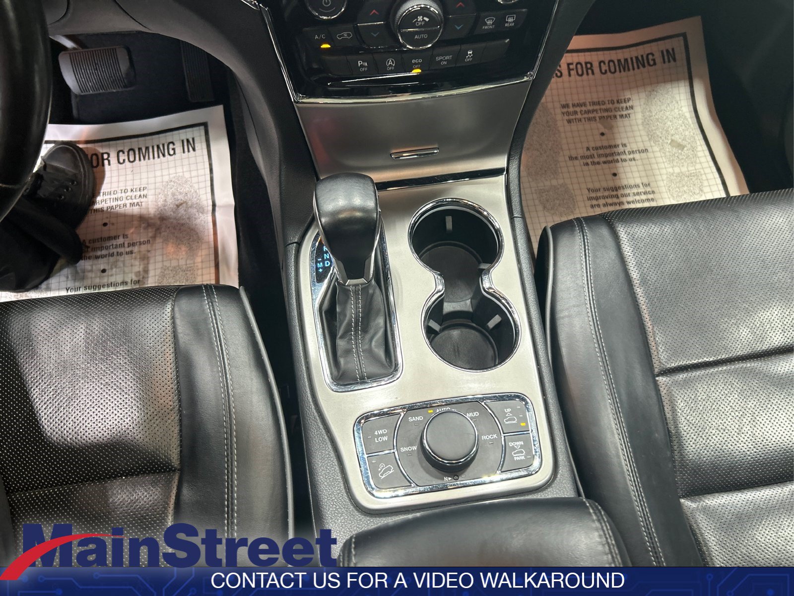 Used 2021 Jeep Grand Cherokee Overland AWD/4WD image 15