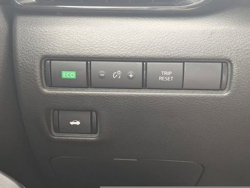 Used 2023 Nissan Sentra SV image 22