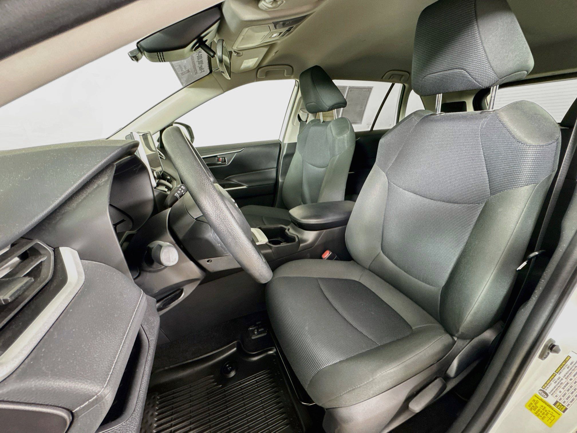 Certified 2024 Toyota RAV4 LE AWD/4WD image 2