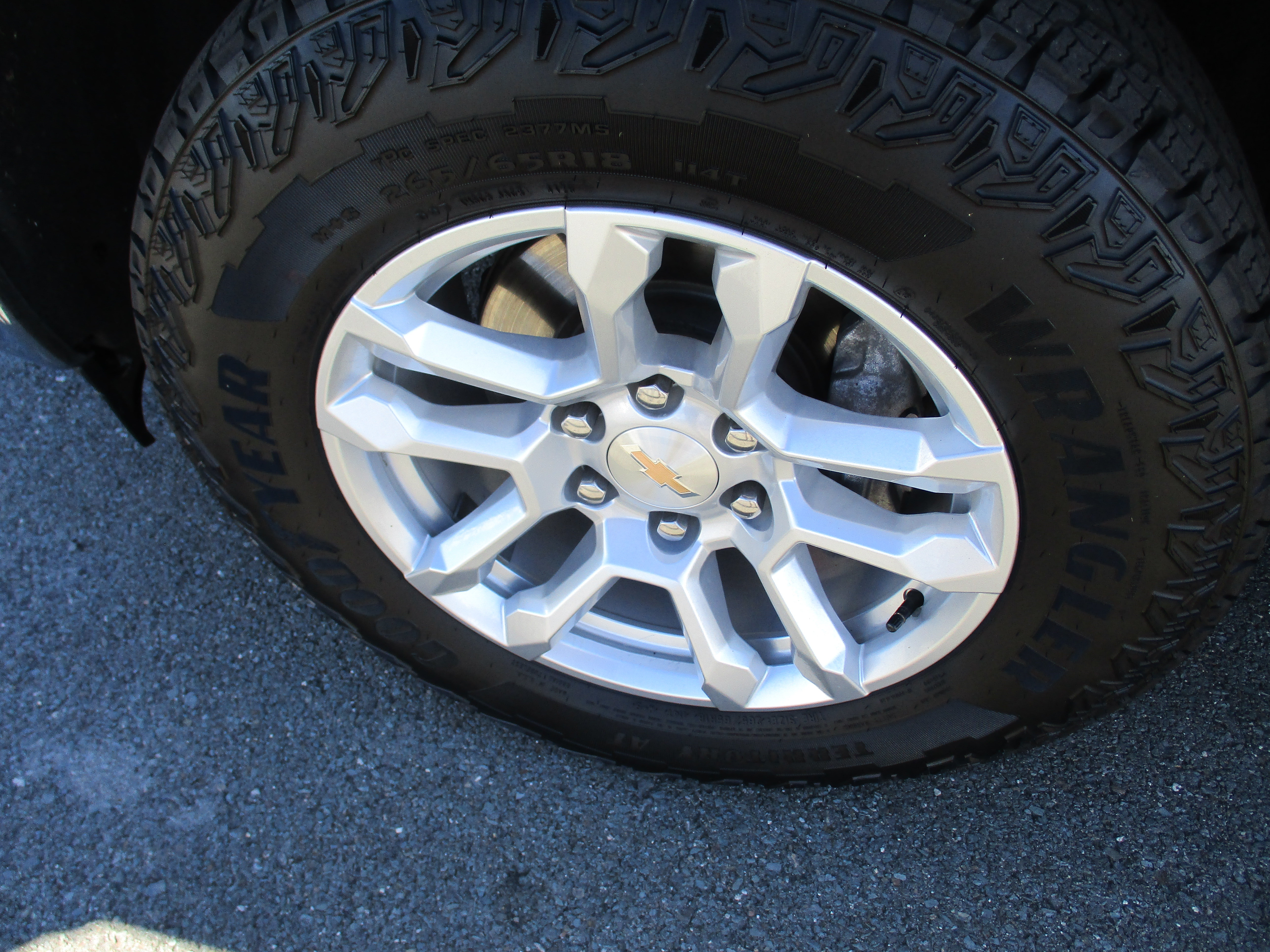 Used 2026 Chevrolet Silverado 1500 LT AWD/4WD image 9