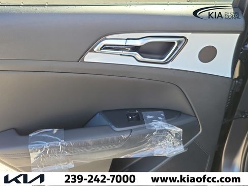 New 2027 Kia Sportage SX FWD image 15