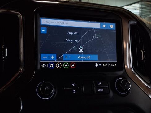 Used 2023 Chevrolet Silverado 2500 High Country w/ Technology Package image 18