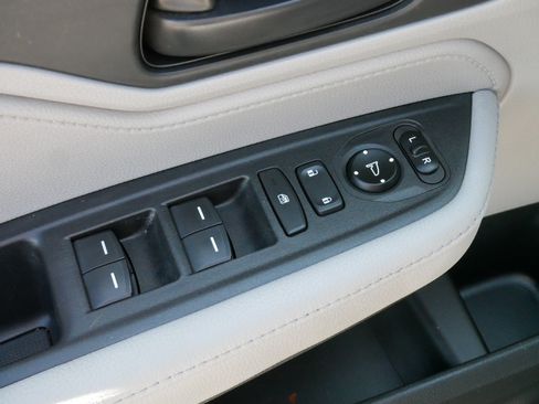 Certified 2018 Honda Odyssey EX image 19