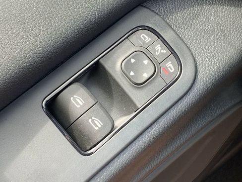 Used 2023 Mercedes-Benz Sprinter 2500 image 20