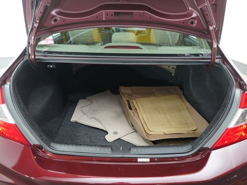 Used 2012 Honda Civic LX image 17