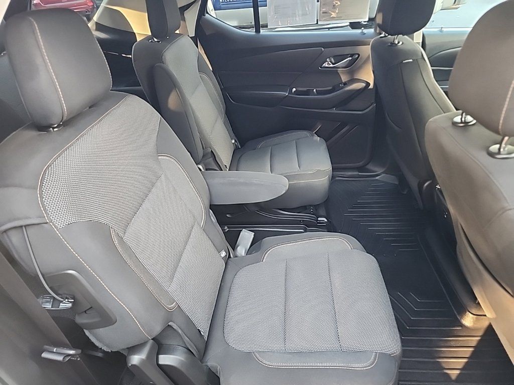 Used 2018 Chevrolet Traverse LT AWD/4WD image 30