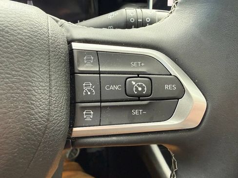 Used 2022 Jeep Compass High Altitude AWD/4WD image 44