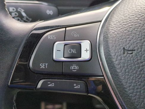 Used 2020 Volkswagen Tiguan SE R-Line AWD/4WD image 16