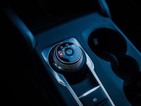 Used 2020 Ford Escape Titanium w/ Titanium Premium Package 2.0 image 18