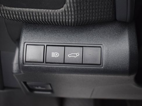 Used 2024 Toyota bZ4X Limited image 18