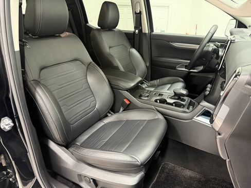 Used 2024 Ford Ranger Lariat w/ FX4 Off-Road Package image 27