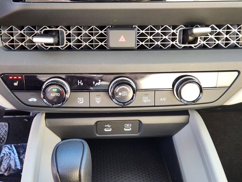 New 2025 Honda Accord SE image 12