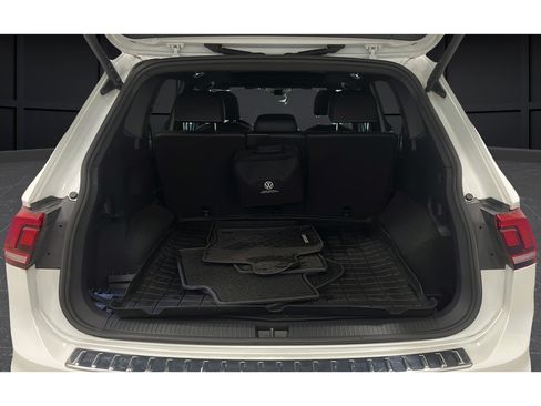 Used 2024 Volkswagen Tiguan SEL R-Line AWD/4WD image 26