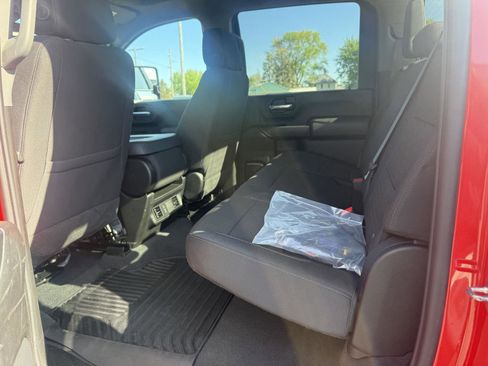 Used 2024 Chevrolet Silverado 2500 Custom w/ Custom Value Package AWD/4WD image 10