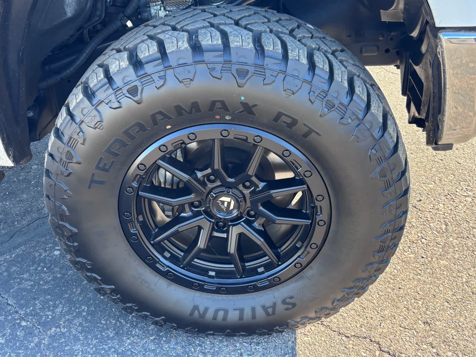 Used 2018 Toyota Tundra SR5 w/ SR5 Upgrade Package RWD image 8