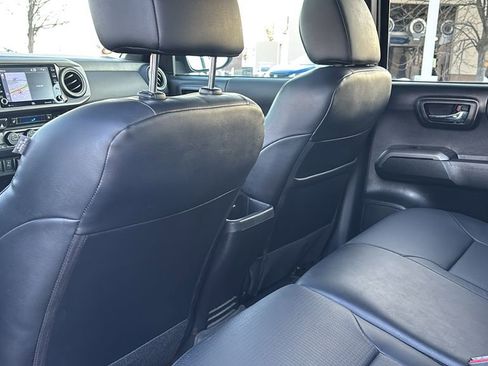 Used 2023 Toyota Tacoma TRD Sport image 31