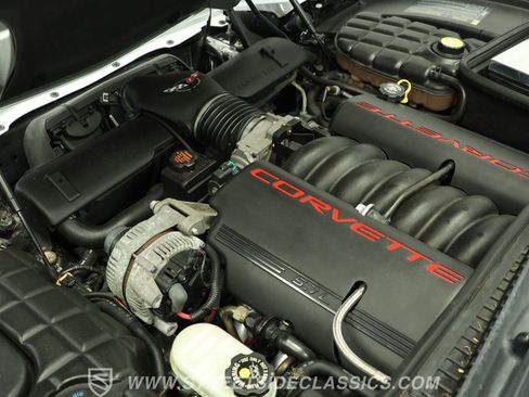 Used 2001 Chevrolet Corvette Grand Sport w/ Preferred Equipment Group2 RWD image 31