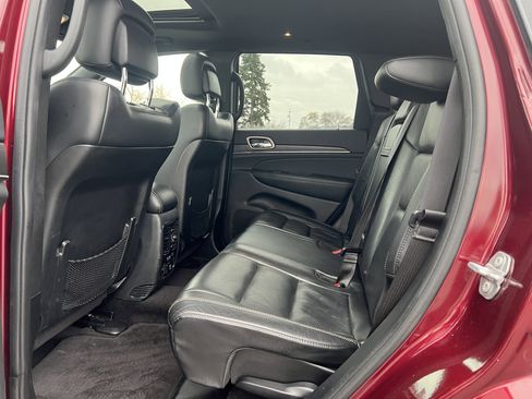 Used 2017 Jeep Grand Cherokee Limited image 13