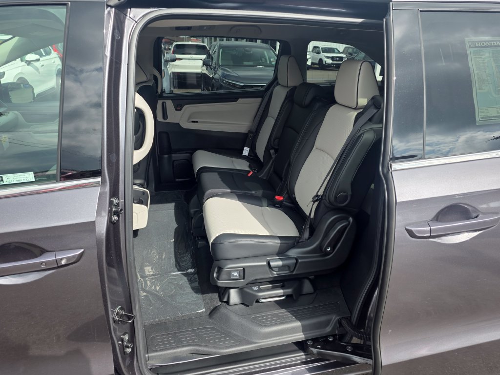 New 2027 Honda Odyssey Elite image 11