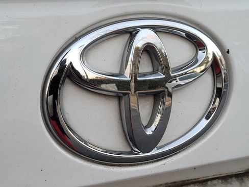 Used 2019 Toyota RAV4 LE image 37