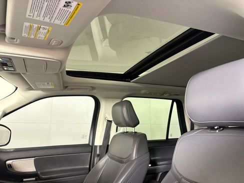 Used 2025 Ford Expedition Max Active AWD/4WD image 22
