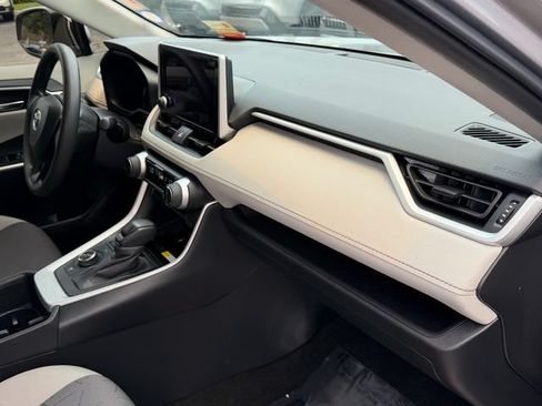 Certified 2024 Toyota RAV4 XLE AWD/4WD image 18