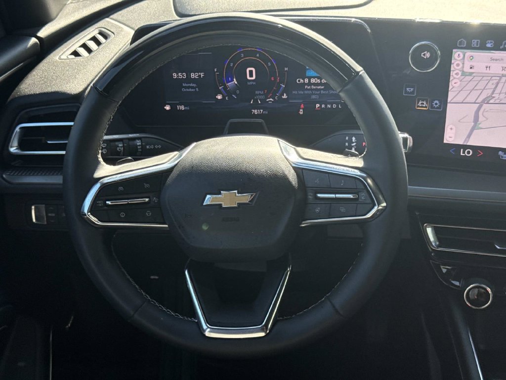 Used 2025 Chevrolet Traverse LT w/ Enhanced Driving Package FWD image 8