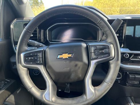 Used 2024 Chevrolet Silverado 2500 LTZ w/ LTZ Premium Package AWD/4WD image 17