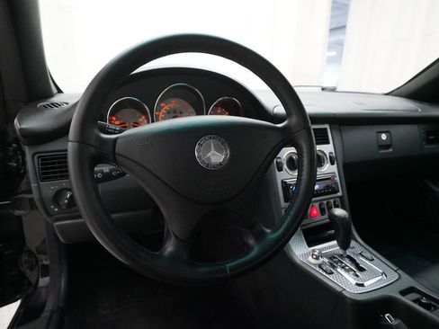 Used 2002 Mercedes-Benz SLK 230 image 4