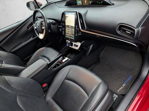 Used 2018 Toyota Prius Prime Advanced image 21